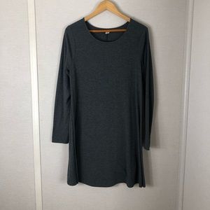 Old navy grey long sleeved swing dress!